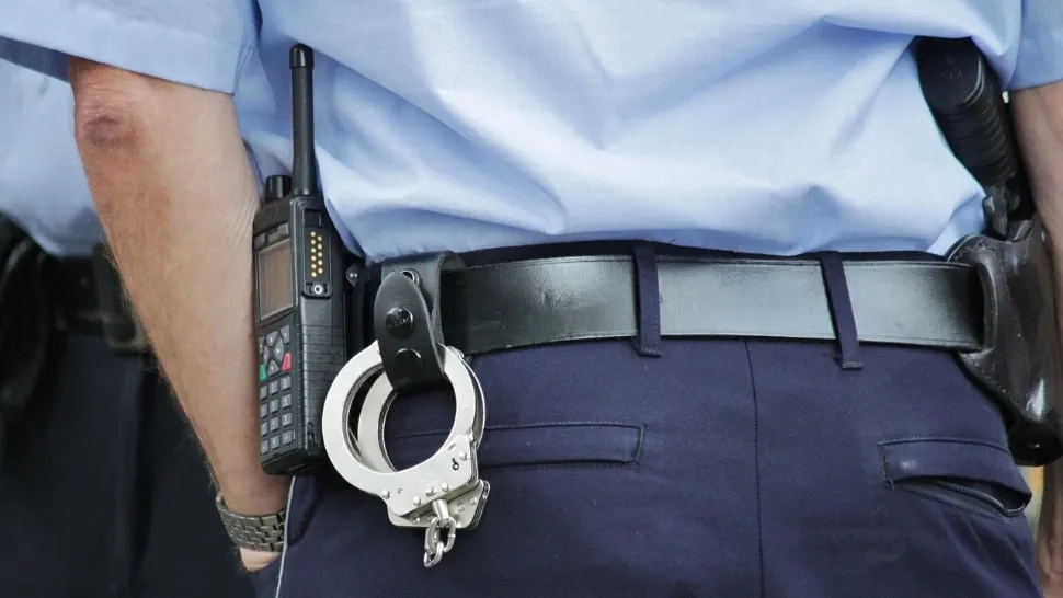 Escrocherie prin „metoda BNR”: trei ucraineni prinși în flagrant și arestați. Cum convingeau victimele să le dea banii