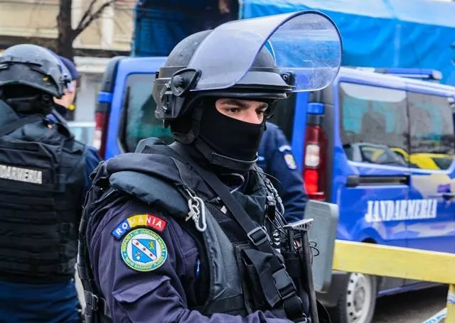 Pitești: Dosar după scandalul dintr-un centru de carantină. Jandarmii au intervenit să calmeze spiritele