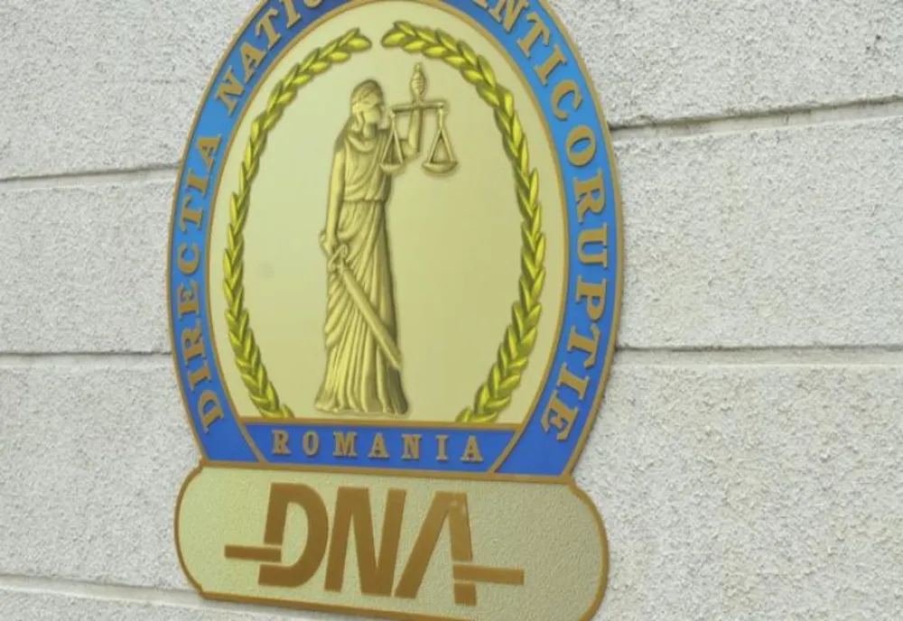 DREPTUL LA ADEVĂR