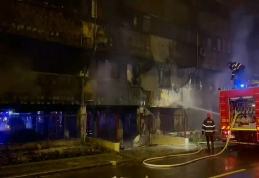 Adolescentul de 15 ani, acuzat că a provocat incendiul de la blocul din Constanța, arestat preventiv