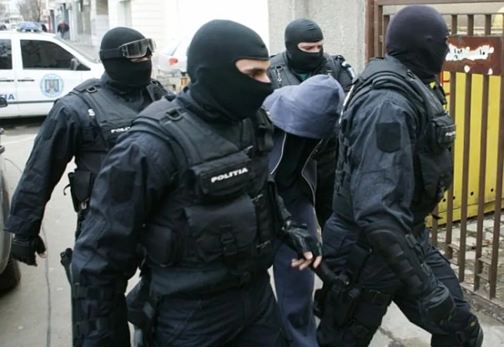 53 de percheziții în Ilfov şi alte judeţe la persoane care au luat ilegal indemnizaţii pentru creşterea copilului