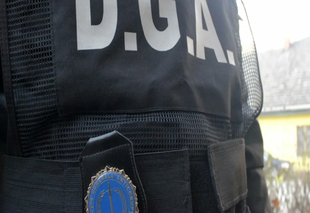 PRIMARUL ȘI CONTABILUL ȘEF AL PRIMĂRIEI BREZOI, JUD. VÂLCEA, CERCETAȚI SUB CONTROL JUDICIAR PENTRU ABUZ ÎN SERVICIU