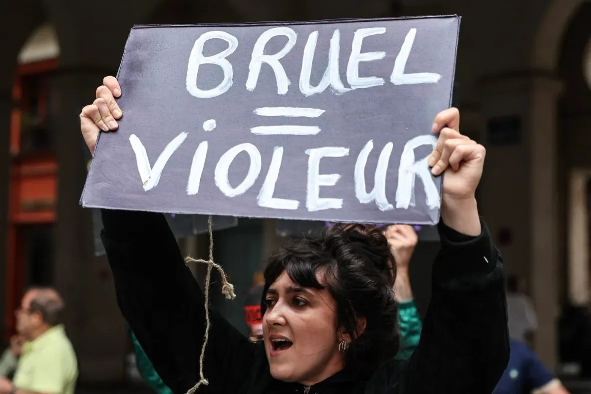 Celebrul cântăreț francez Patrick Bruel, reținut pentru acuzații de viol și agresiune sexuală