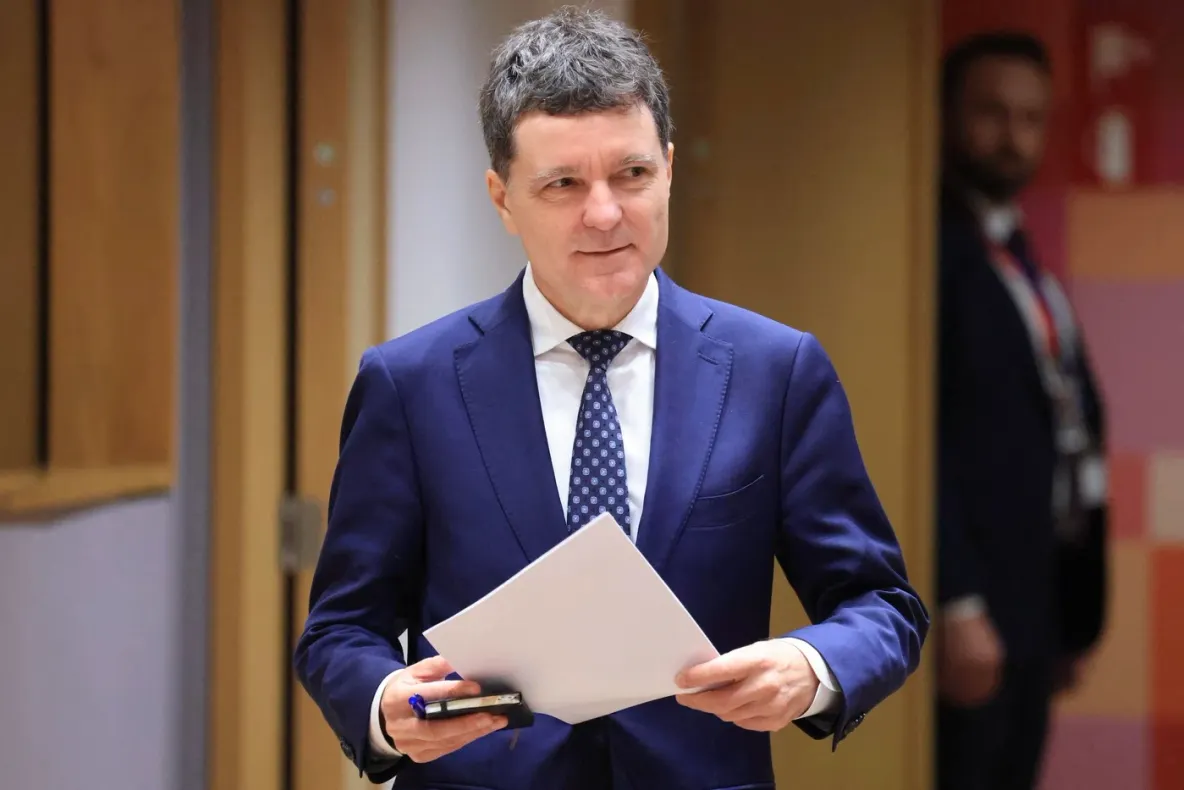 Nicușor Dan contestă la CCR legea prin care Voluntari ar urma să devină municipiu