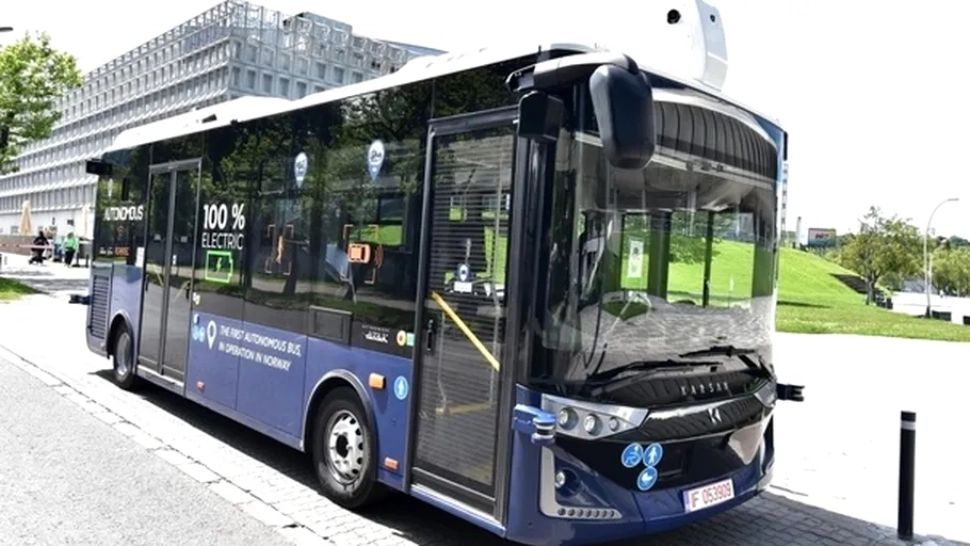 Minor reținut după furtul unui telefon într-un autobuz din Cluj