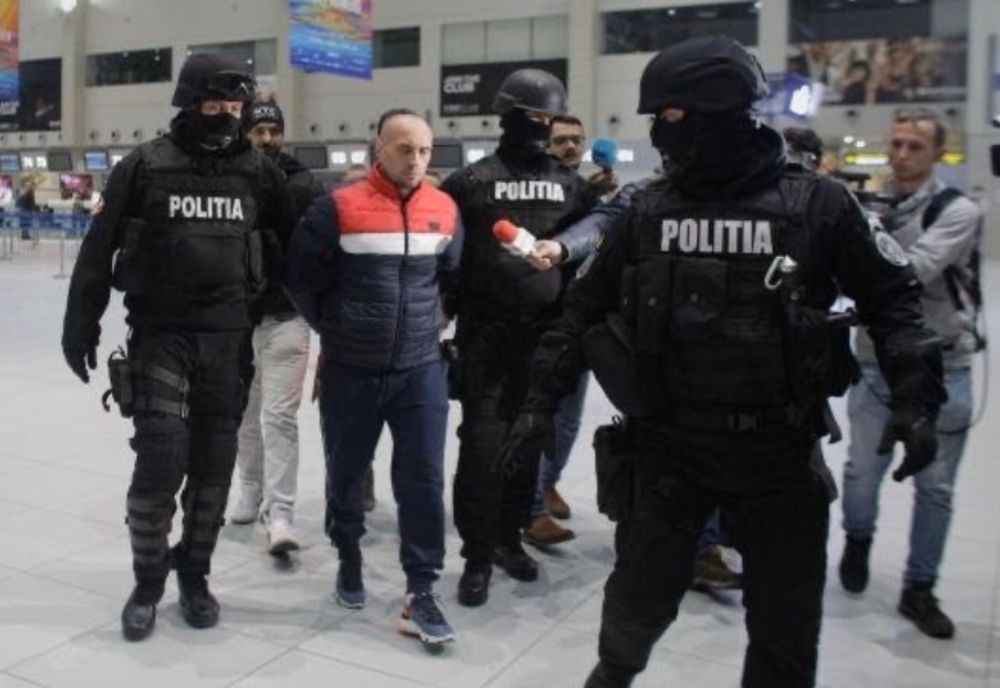 Interlopul ,,Ghenosu”, adus în țară sub escortă