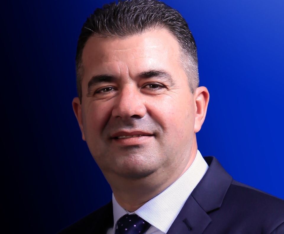 Fostul șef Transelectrica a fost condamnat la 2 ani și 8 luni de închisoare pentru că și-a falsificat diploma