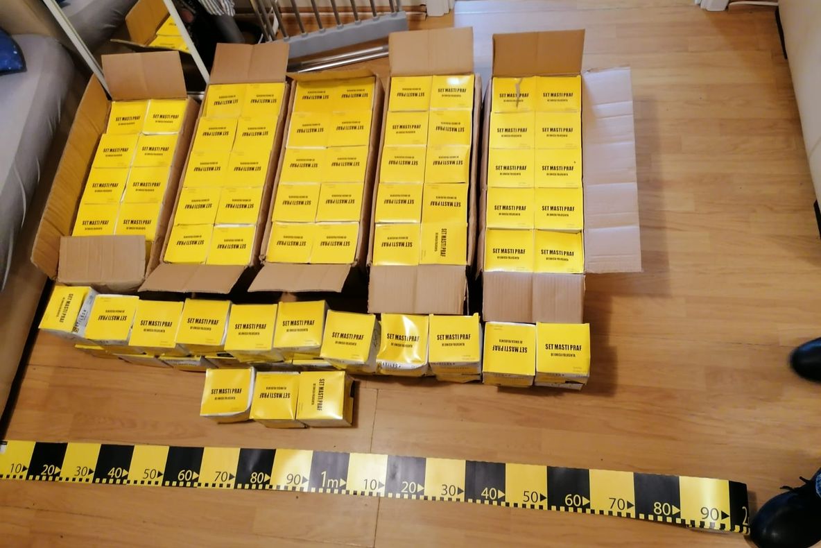 SURSE Percheziții în Capitală, într-un dosar de evaziune cu măști de protecție și dezinfectant | Berbeceanu: Urma să fie aprovizionată piața neagră | UPDATE