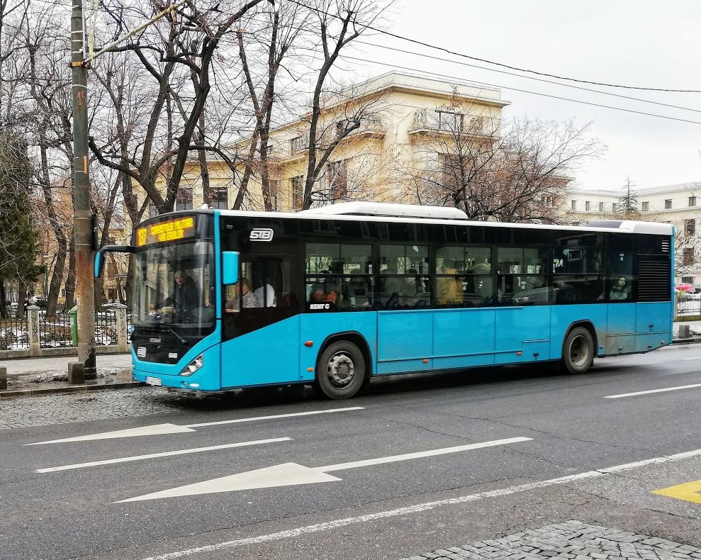 Un bărbat venit din Roma cu simptome specifice COVID-19 s-a plimbat cu autobuzul în București / Procurorii au deschis dosar penal