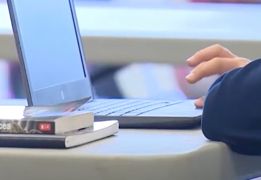 ȘCOALA APROAPE ONLINE!