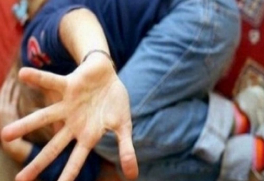 UN NOU SCANDAL SEXUAL ZGUDUIE ÎNVĂȚĂMÂNTUL. PROFESOR DE LA COLEGIUL ”SF. SAVA”, REȚINUT PENTRU VIOLAREA UNUI ELEV. REACȚIA MINISTERULUI EDUCAȚIEI