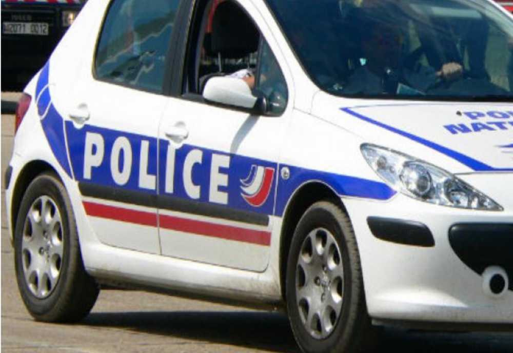 ȘOFER ROMÂN, ARESTAT ÎN FRANȚA PENTRU TRANSPORTUL A APROAPE O JUMĂTATE DE TONĂ DE COCAINĂ