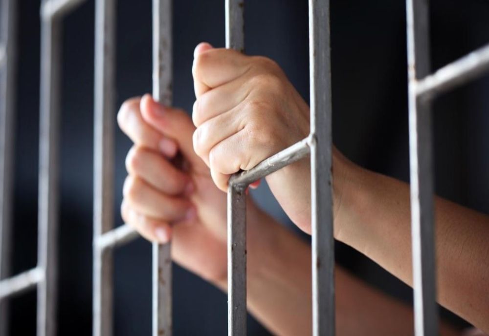 CONDAMNAT DE CINCI ORI LA ÎNCHISOARE. CAZUL UNUI BUCUREȘTEAN CARE A ÎNȘELAT ZECI DE PERSOANE PRETINDÂND CĂ ESTE DETECTIV