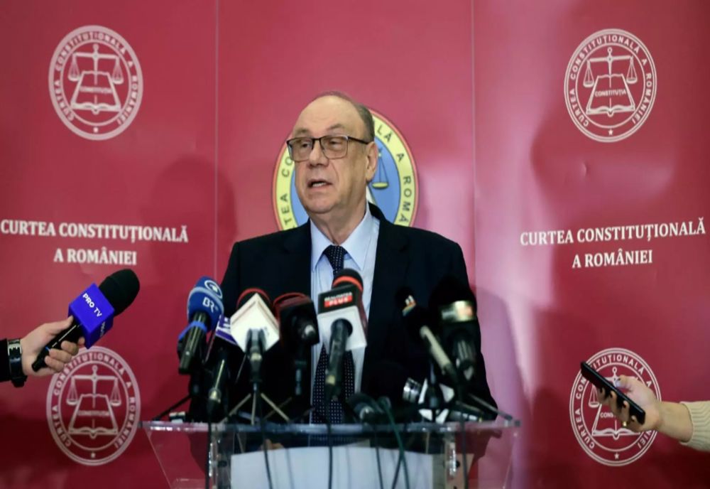 CULISELE STATULUI PARALEL. AURELIAN SĂVULESCU, DEZVĂLUIRI-BOMBĂ DESPRE RELAȚIA DINTRE ION ILIESCU ȘI FOSTL ȘEF AL CCR, MARIAN ENACHE: ÎI DATOREAZĂ TOT