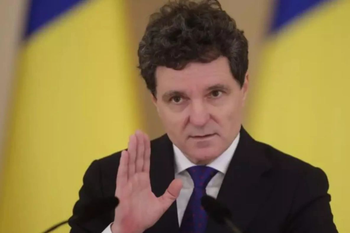 Nicușor Dan: „Dacă se dovedește că s-au pierdut bani în cazul Pfizer, statul trebuie să se îndrepte împotriva celor responsabili”