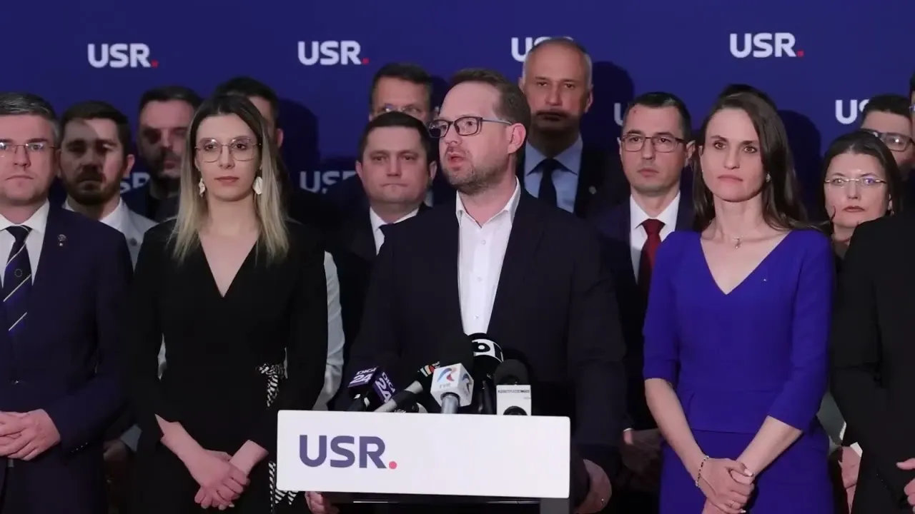 Dubla măsură marca USR: justiția e bună doar împotriva altora; când este vorba de Dominic Fritz, sunt "presiuni"