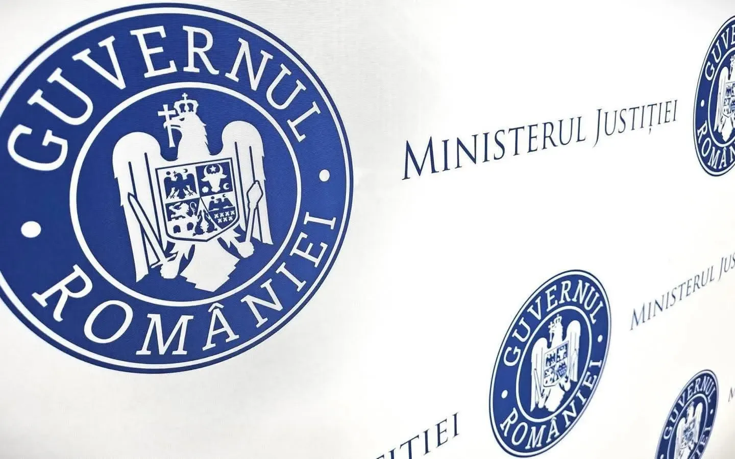 Ministerul Justiției neagă blocarea salariilor CFR. Precizări oficiale despre avizarea contractului de activitate 2026–2030