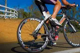 Clujean arestat preventiv după ce a jefuit un polonez de 73 de ani aflat în turul României pe bicicletă