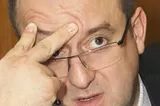 DREPTUL LA ADEVĂR