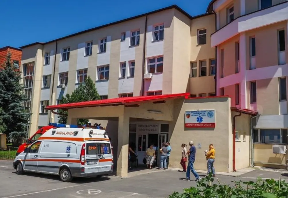 Angajatul care a vorbit despre pacienții legați de pat la ATI Sibiu, audiat azi de procurori
