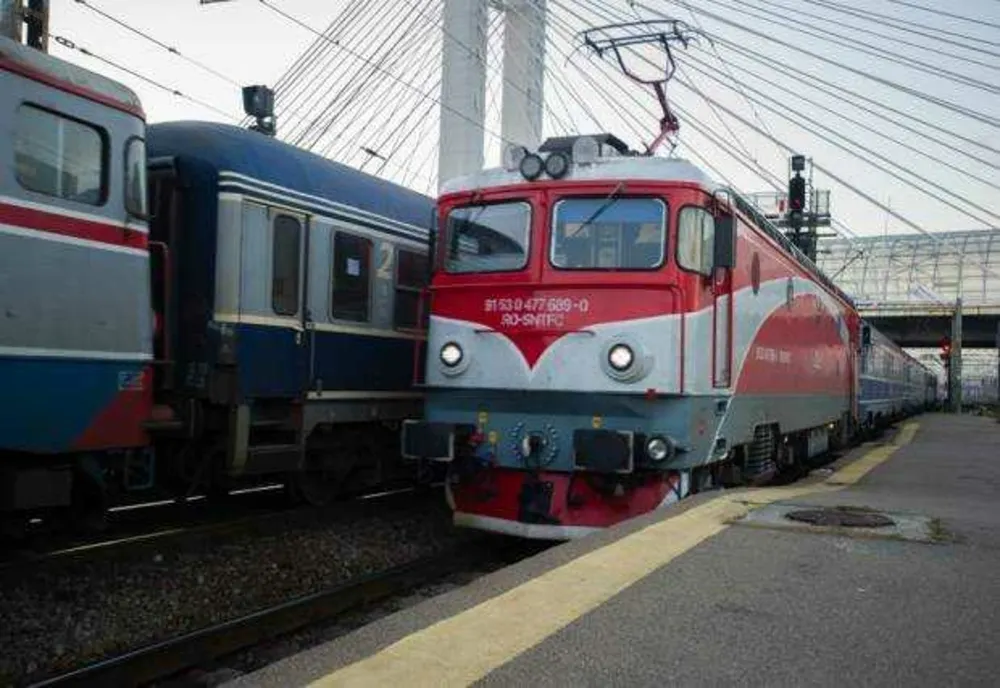 TRENURILE DIN ROMÂNIA AU AJUNS SĂ FIE LĂUDATE DE PRESA DIN MAREA BRITANIE