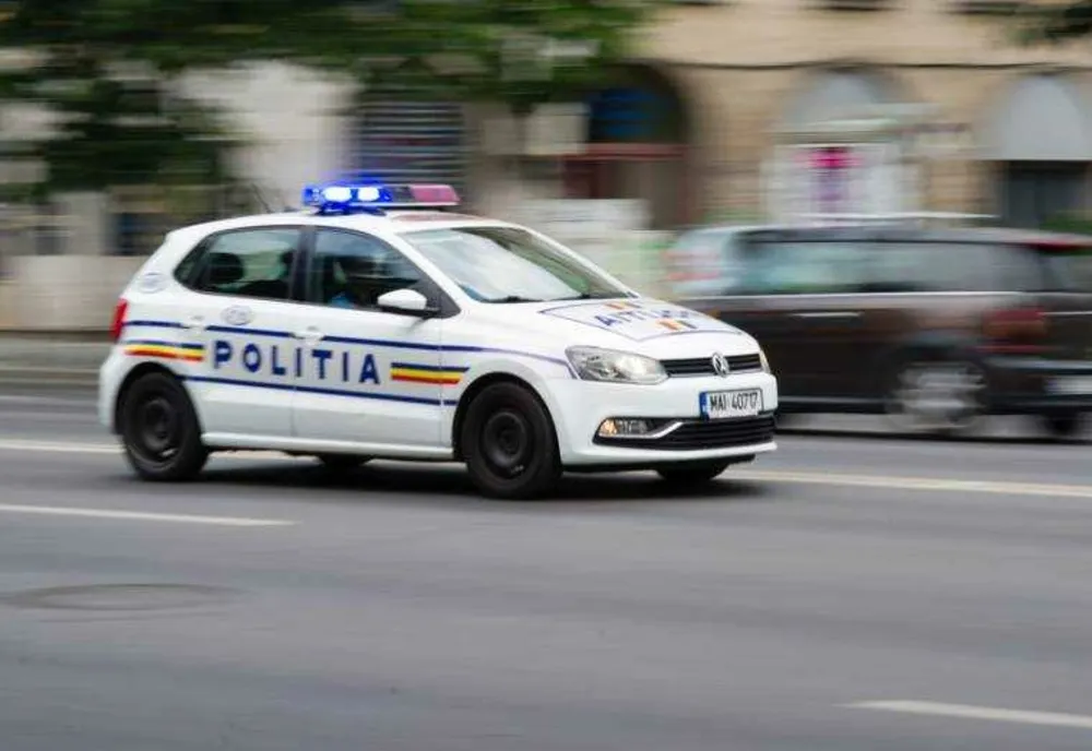 Rețea de droguri de mare risc, destructurată de polițiști. Trei bărbați din Bihor au fost arestați