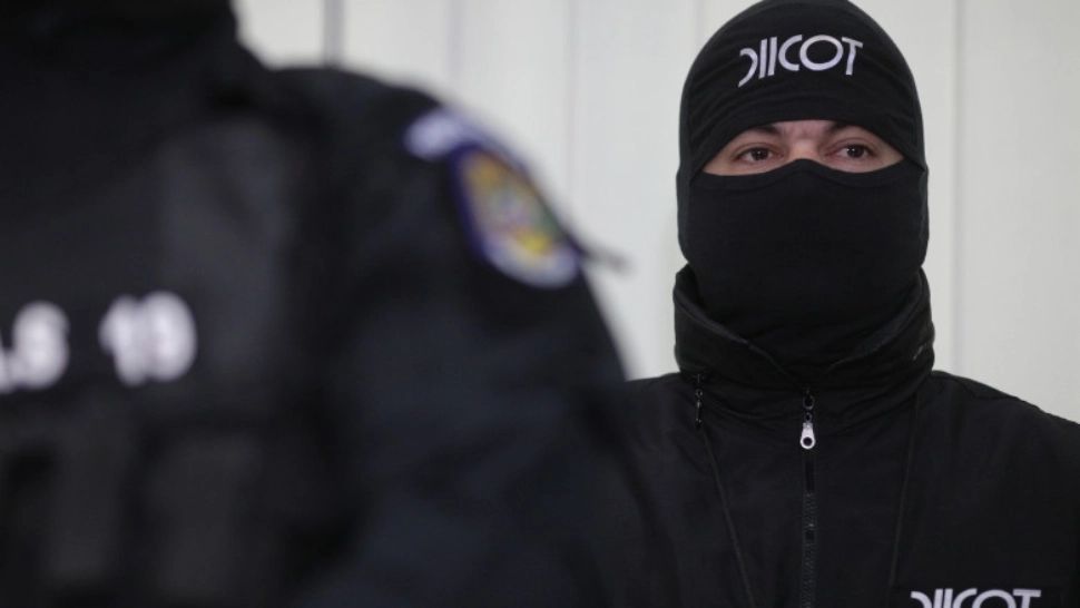 Inginer din Timișoara, ridicat de mascați