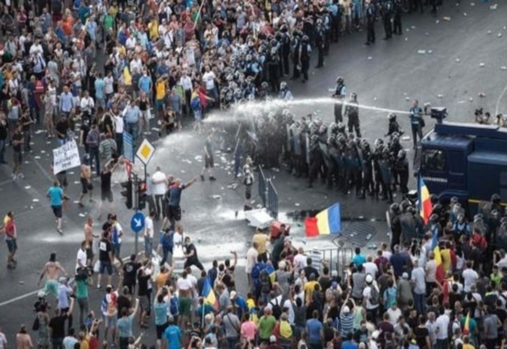 Judecătorii de la Tribunalul București decid, astăzi, dacă se redeschide dosarul violențelor din 10 august