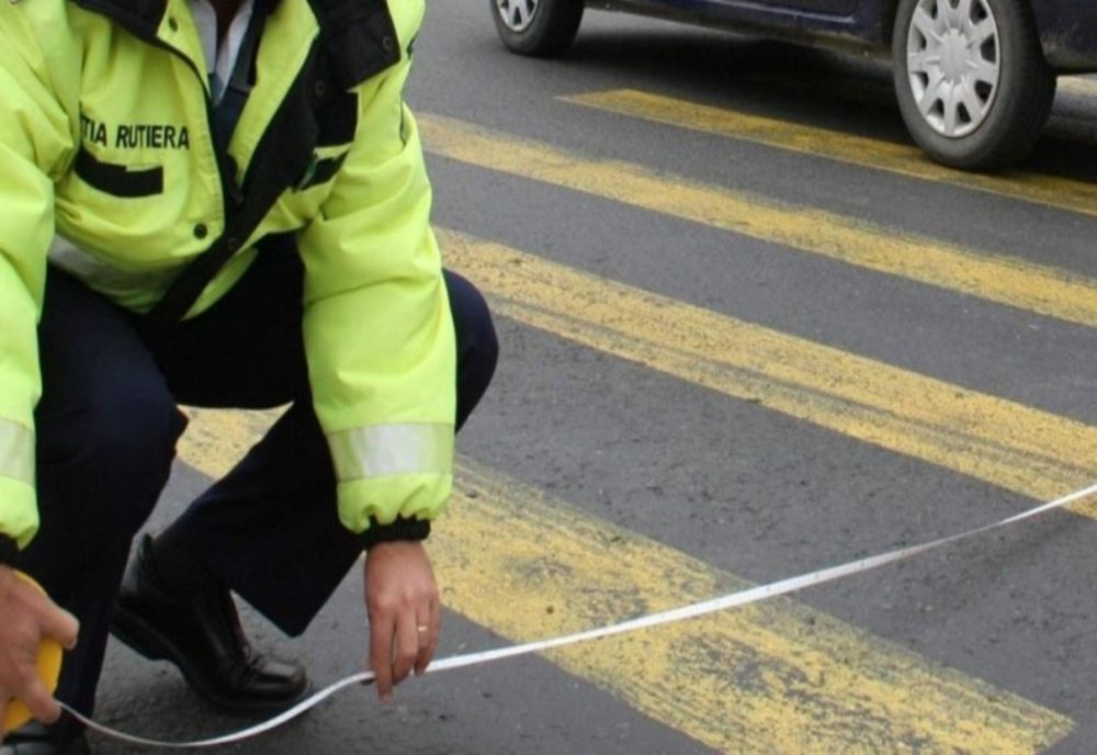 BĂRBAT REȚINUT DUPĂ CE A LOVIT INTENȚIONAT UN ADOLESCENT PE TRECEREA DE PIETONI 