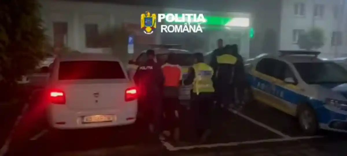 Minori reținuți pentru viol