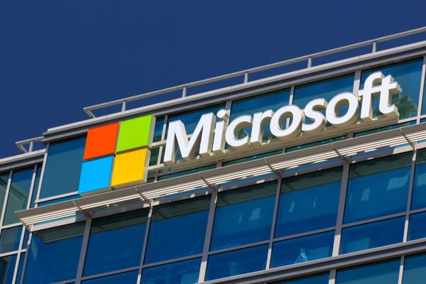 Dosarul Microsoft, în care sunt judecați Dinu Pescariu, Gabriel Sandu, Călin Tatomir și Claudiu Florică, se reia de la zero