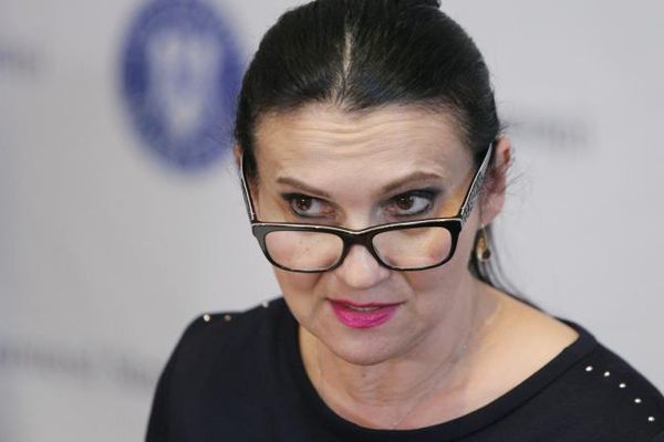 Sorina Pintea scapă de arest / Fostul ministru, sub control judiciar