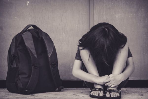 Un individ de 46 de ani și-ar fi agresat sexual nepoata de 7 ani | O copilă de 5 ani, victima aceluiași pedofil