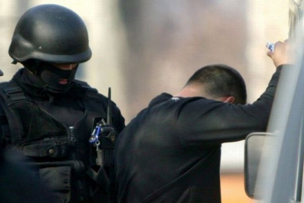 Mafioți români, ȚEPE la bancomate în valoare de un miliard de dolari. Gangsterii, originari din Craiova, sunt urmăriți de FBI