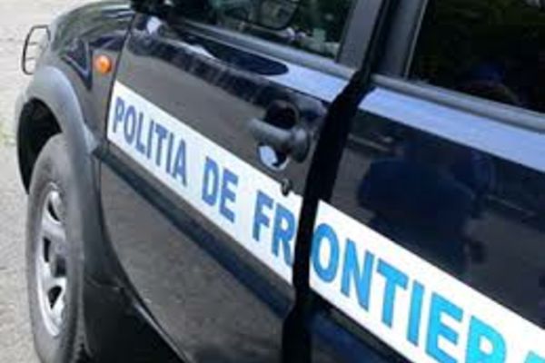 Marinar turc, prins cu mii de pachete cu țigări de contrabandă în Portul Constanța