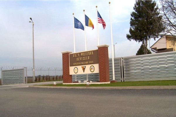 Corupţie, la Baza NATO de la Deveselu. Militari trimişi în judecată