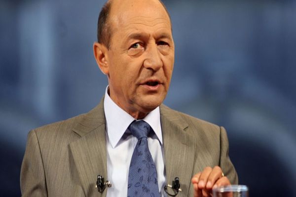 Noi dezvăluiri care zdruncină România: mesajul șocant transmis lui Băsescu la o petrecere de rang înalt