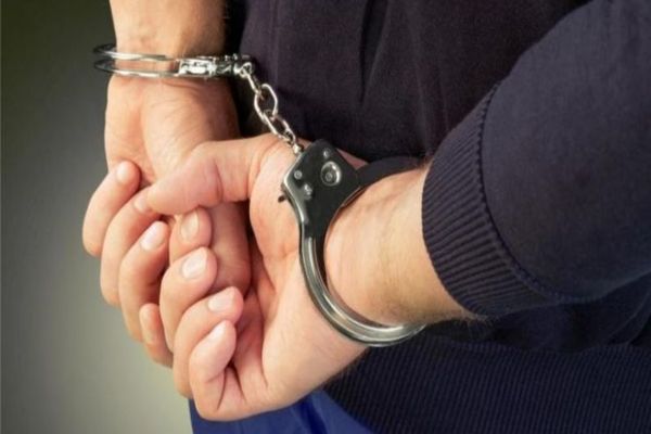 Proxenet, dat în urmărire naţională, prins de poliţiştii clujeni