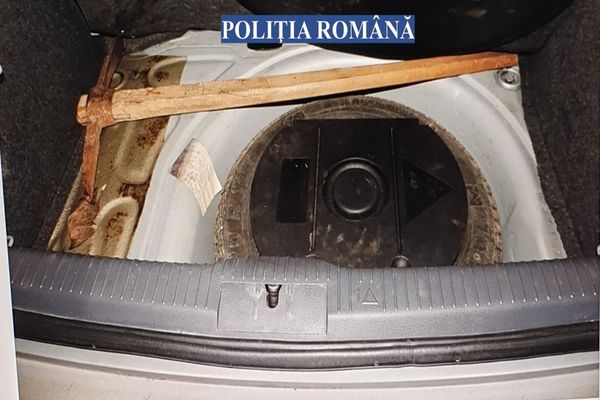 Doi tineri din Ilfov, bănuiți de tentative de furt, depistați în municipiul Buzău după 3 tentative eșuate