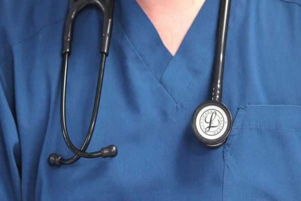 VIDEO Cardiolog braşovean reținut pentru luare de mită!