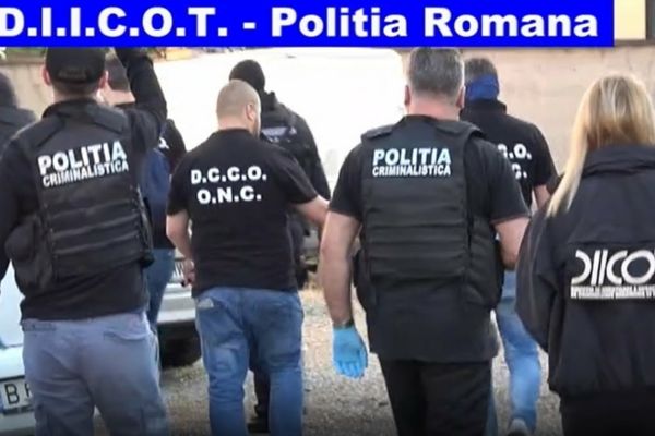 Protestatarul Cristian Dide, reținut după ce ar fi trimis pachete cu droguri la DIICOT