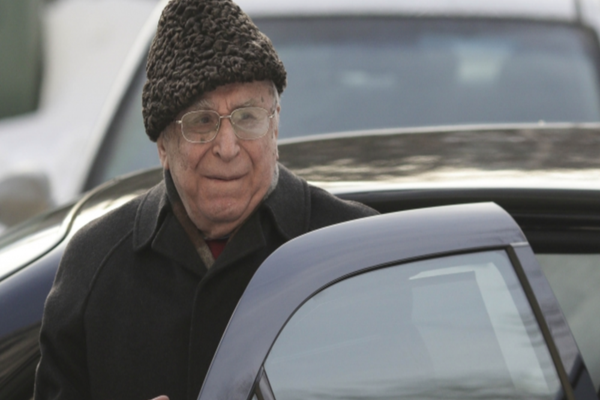Ion Iliescu poate fi anchetat în dosarul mineriadei din iunie 1990 - Cazul a fost REDESCHIS