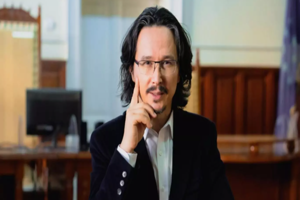 Judecătorul Cristi Danileţ a dat în judecată statul român la CEDO, după ce a fost sancţionat pentru o postare pe Facebook