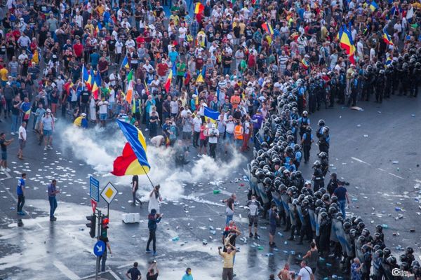 Jandarmii de la violențele din 10 august, puși din nou sub urmărire penală