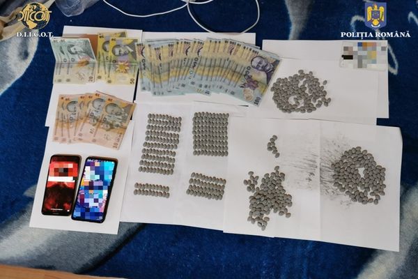 VIDEO Peste 40 de percheziții la Constanța la traficanții de droguri. 14 persoane reținute