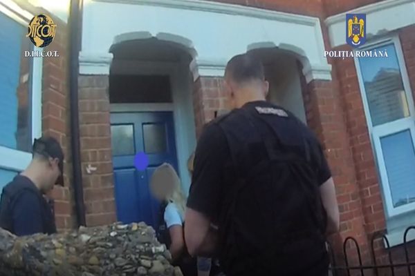Actiune comună a polițiștilor din Marea Britanie și România.  Percheziții în județul Buzău 