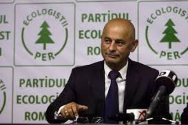 Preşedintele Partidului Ecologist Român, Dănuţ Pop, audiat la DNA