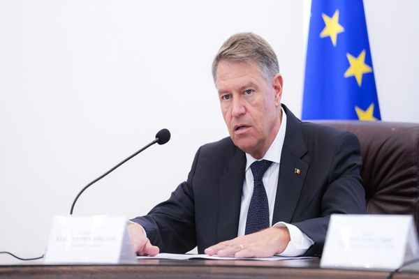 Iohannis a numit în funcție 76 de judecători și 25 de procurori