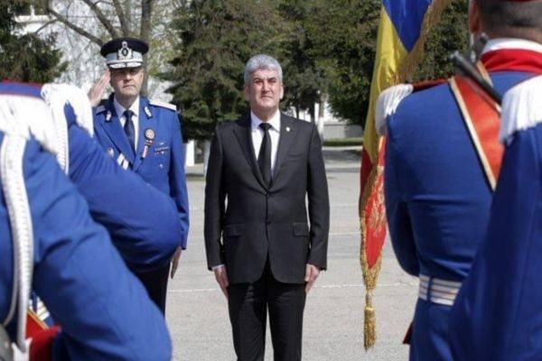 Cum a fost FABRICAT dosarul polițistului Gigină - Un fost premier aruncă BOMBA! Cum a fost șantajat Gabriel Oprea