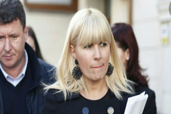 TRIBUNALUL PRAHOVA, ÎN PRONUNȚARE ASUPRA CERERII FORMULATE DE ELENEI UDREA PRIVIND REDUCEREA PERIOADEI DE DETENȚIE